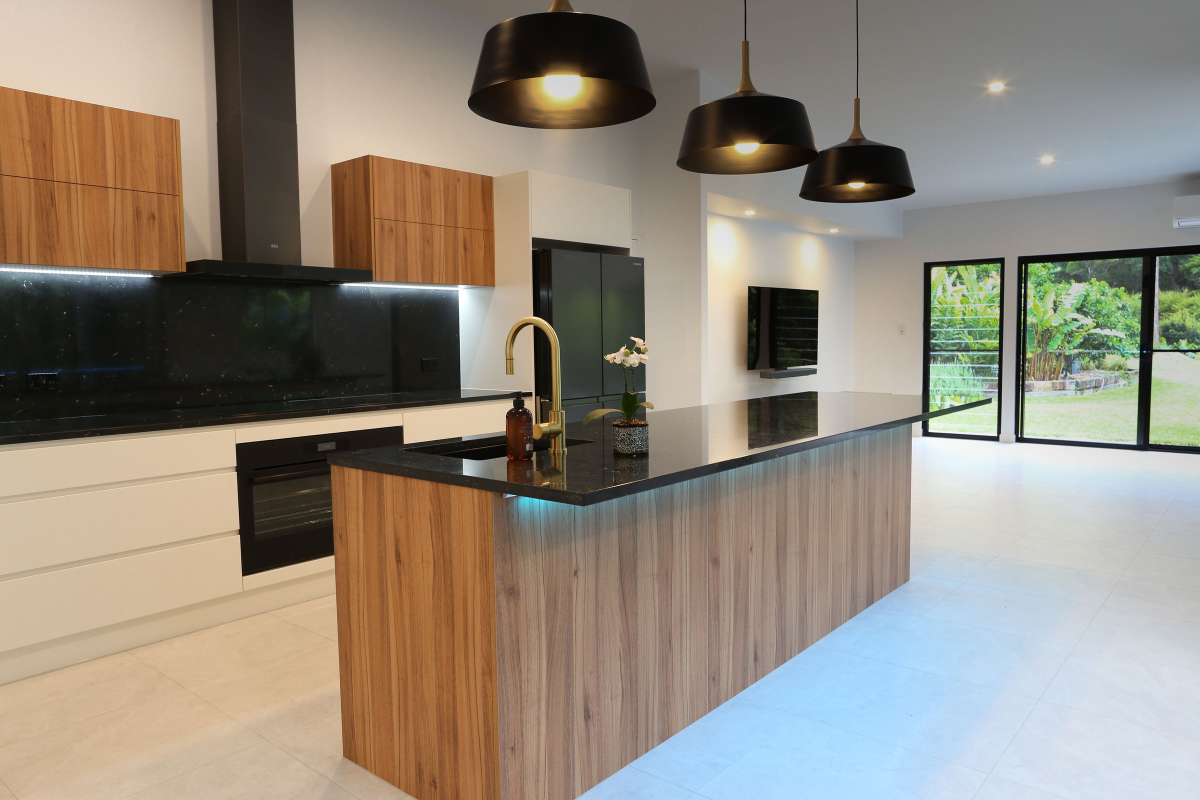 Rainforest Retreat - Renovation on the Sunshine Coast by Independent Building Group