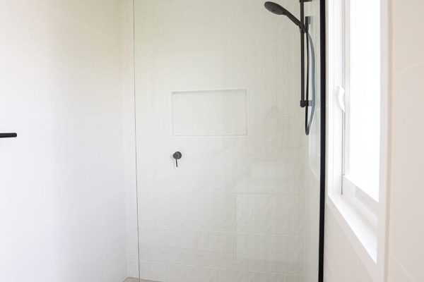 Cooroy Granny Flat Bathroom