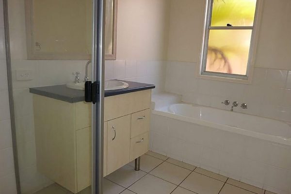 Marcoola Bathroom Before Renovation